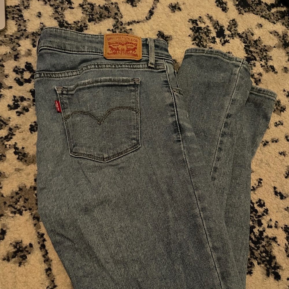 women’s levi’s